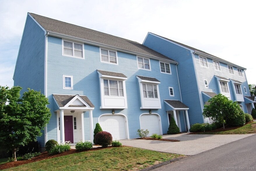 57 Overshot Dr, Unit 417-D1 in Glastonbury, CT - Building Photo