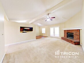 4399 Princess Labeth Ct W in Jacksonville, FL - Building Photo - Building Photo