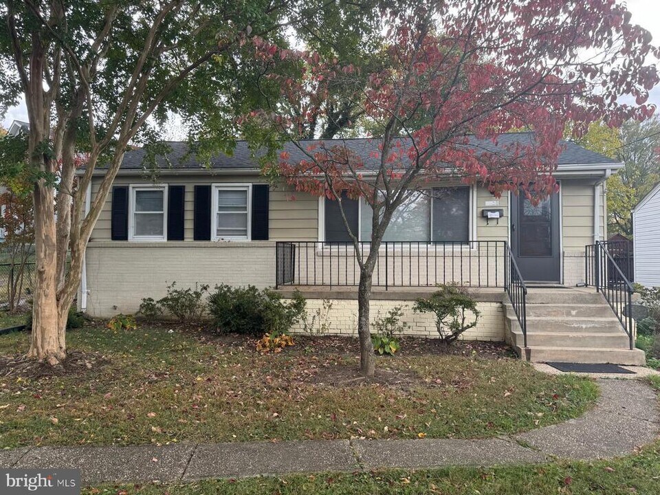 6121 Quebec Pl in Berwyn Heights, MD - Building Photo