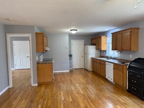 307 County Route 49, Unit 1 in Middletown, NY - Building Photo - Building Photo