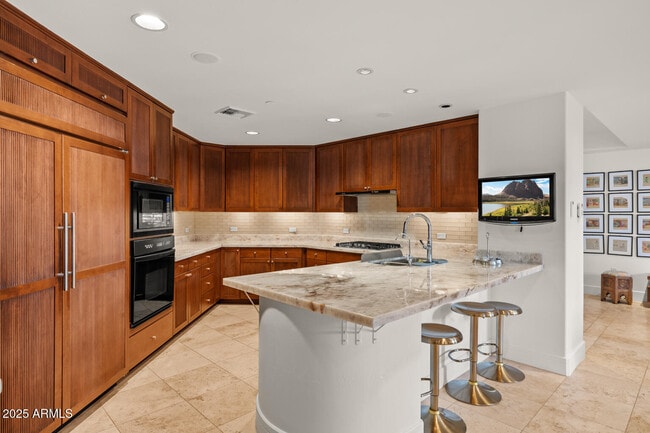 2402 E Esplanade Ln in Phoenix, AZ - Building Photo - Building Photo