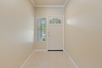 300 Homewood Ct in Cloverdale, CA - Building Photo - Building Photo