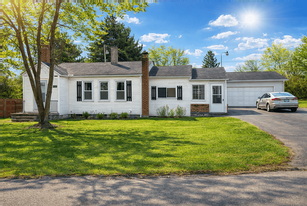 331 Sycamore Rd in Medway, OH - Building Photo