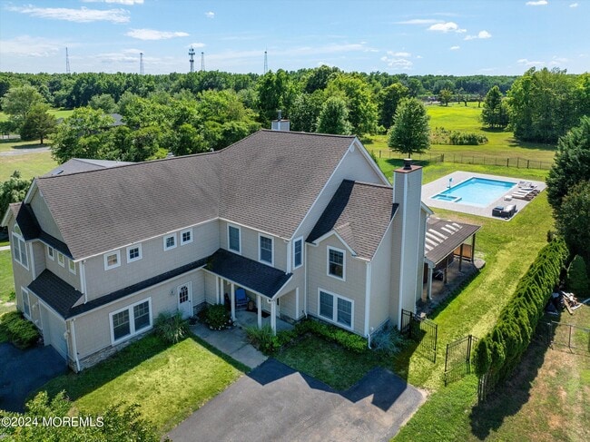 property at 186 Whalepond Rd