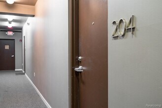 204 S Troy St in Royal Oak, MI - Building Photo - Building Photo