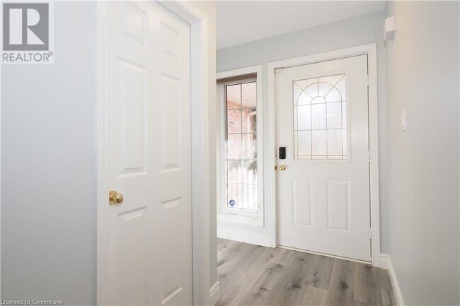 38 Brandy Crescent in Kitchener, ON - Building Photo - Building Photo