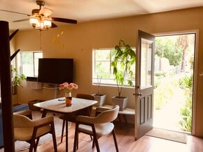 971 Cowper St, Unit 971 in Palo Alto, CA - Building Photo - Building Photo