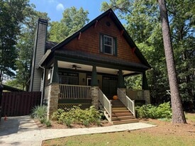1301 Peachcrest Rd in Decatur, GA - Building Photo