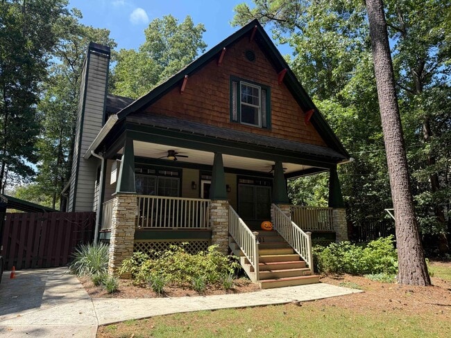 property at 1301 Peachcrest Rd