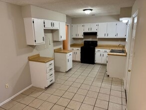 5074 Fleetwood Cove in Horn Lake, MS - Building Photo - Building Photo