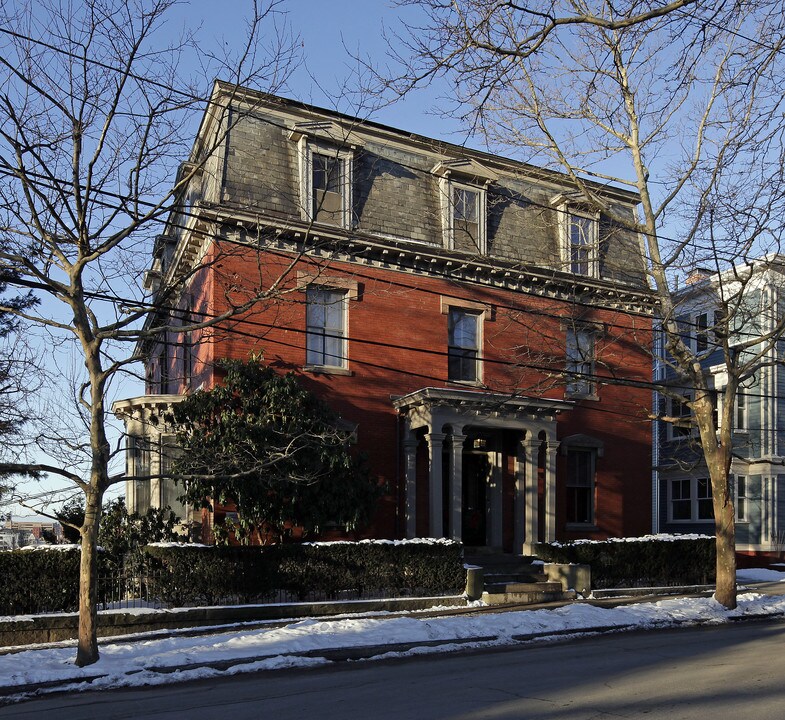 388 Benefit St in Providence, RI - Building Photo