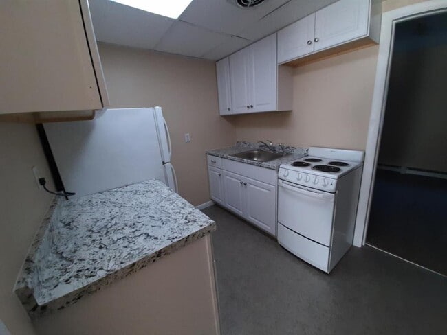 157 Main St in Deep River, CT - Building Photo - Building Photo