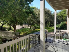 123 Lost Spur in Horseshoe Bay, TX - Building Photo