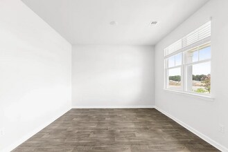 201 N Lgt Wy in Moncks Corner, SC - Building Photo - Building Photo