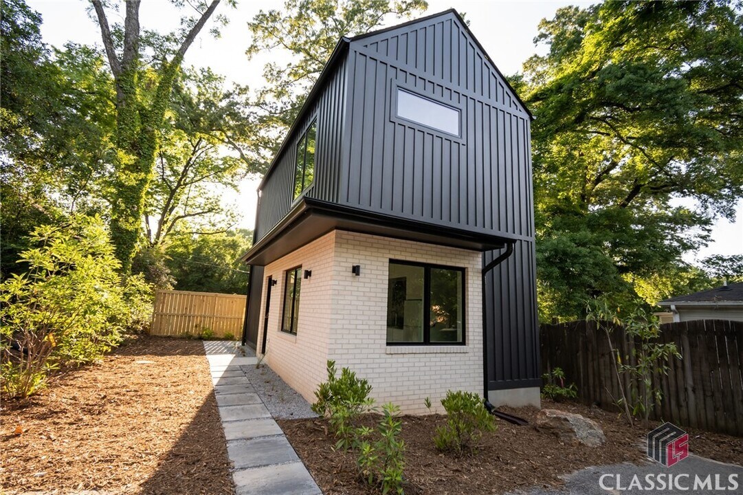 297 Morton Ave in Athens, GA - Building Photo