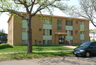 1010 Lafond Ave in St. Paul, MN - Foto de edificio - Building Photo