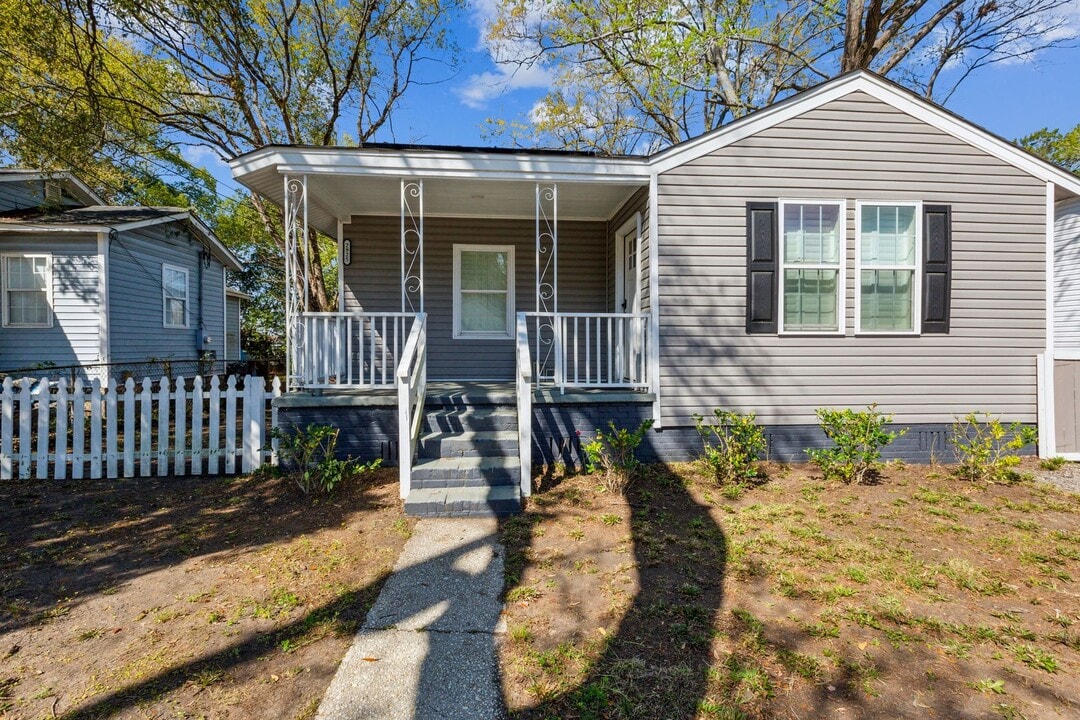 2925 Alabama Dr in North Charleston, SC - Building Photo