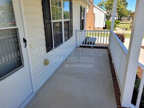 111 Sunset Dr in Dunn, NC - Foto de edificio - Building Photo