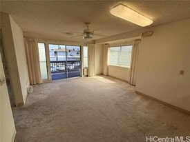 95-1050-1050 Maka?ika?i St in Mililani, HI - Building Photo