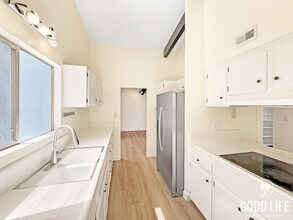 5757 Lord Cecil St in San Diego, CA - Building Photo - Building Photo