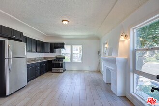 644 W 5th St in Los Angeles, CA - Building Photo - Building Photo