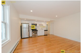 4 School St, Unit 2 in Boston, MA - Building Photo - Building Photo