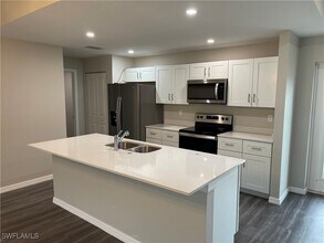 2620 NW 23rd Ave in Cape Coral, FL - Building Photo - Building Photo