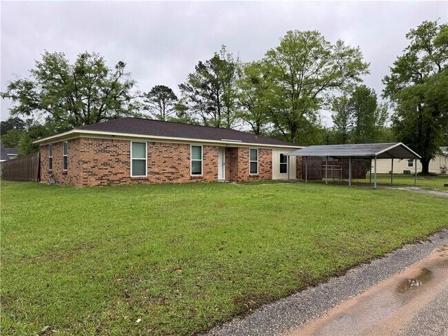 5614-5612 2nd St in Satsuma, AL - Foto de edificio - Building Photo