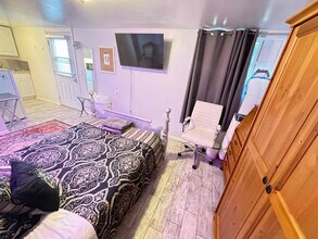 210 Lone Oak Ave in Napa, CA - Building Photo - Building Photo