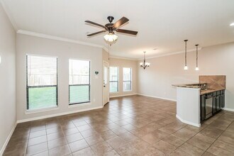 6622 Honey Harvest Ln in Houston, TX - Foto de edificio - Building Photo