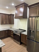 1020 Crestland Ave in Columbia, MO - Building Photo - Building Photo