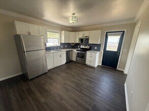 1389 Salina St SE in Palm Bay, FL - Building Photo - Building Photo