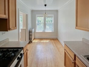 1605 W Sunnyside Ave, Unit 3w in Chicago, IL - Building Photo - Building Photo