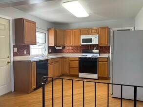 3011 Fairoak Dr in Fort Wayne, IN - Building Photo - Building Photo