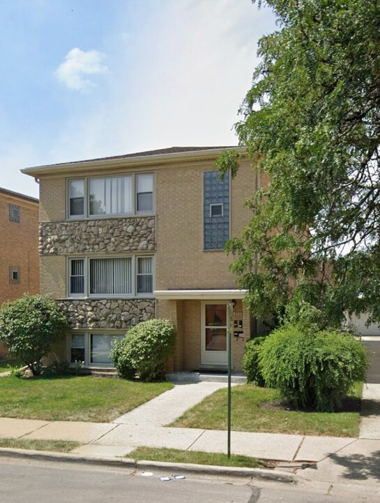 2538 N 75th Ave in Elmwood Park, IL - Building Photo