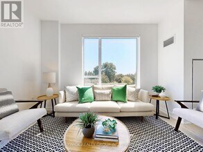 4365 Bloor St W in Toronto, ON - Building Photo - Building Photo