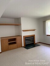 3144 Dunwoodie Rd in Ann Arbor, MI - Building Photo - Building Photo