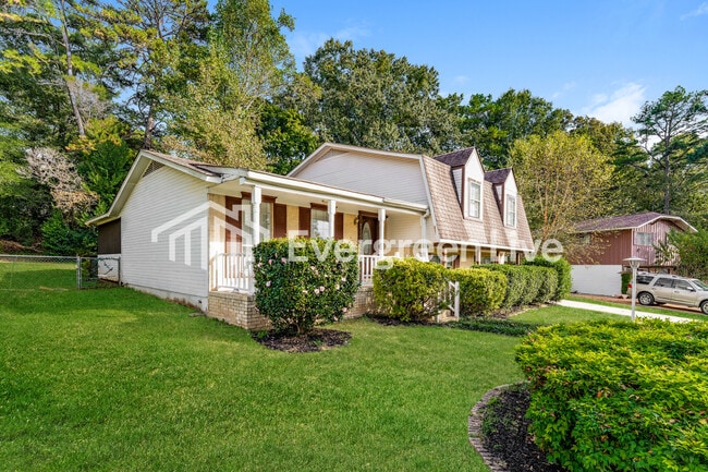 2331 Stonewood Dr in Center Point, AL - Building Photo - Building Photo