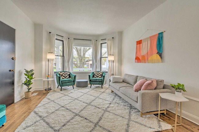 1129 Augusta St in Oak Park, IL - Building Photo - Building Photo