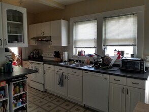 61 Quincy St, Unit 2 in Medford, MA - Building Photo - Building Photo