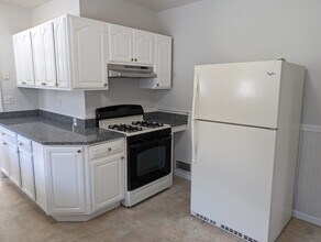 8 Wilson Ave in Belmont, MA - Building Photo - Building Photo