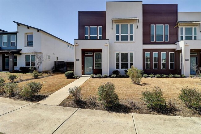 8716 Whitter Dr in Austin, TX - Building Photo - Building Photo