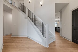 1121 Whistler St in Centerton, AR - Foto de edificio - Building Photo