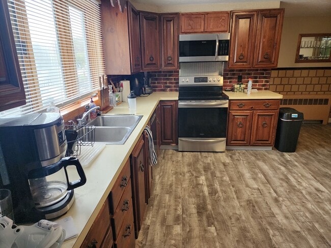 586 Franklin St in Worcester, MA - Foto de edificio - Building Photo