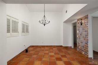 15 W Dallas Ave in McAllen, TX - Building Photo - Building Photo