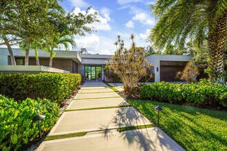 4011 Bayview Dr in Fort Lauderdale, FL - Building Photo - Building Photo