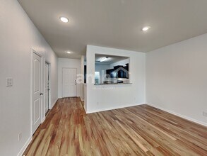 12250 Commander Dr in San Antonio, TX - Building Photo - Building Photo