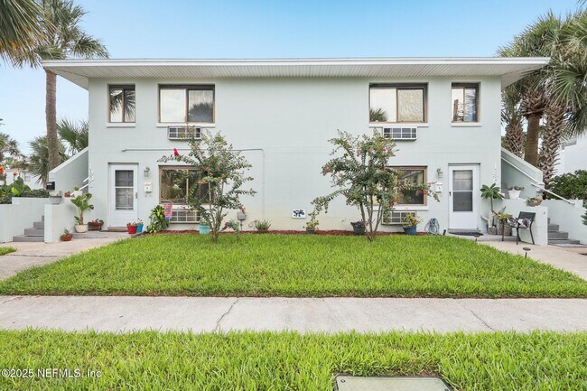 1901 First St in Neptune Beach, FL - Building Photo - Building Photo