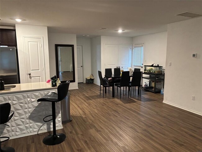 14005 Mussel Rn in Elgin, TX - Building Photo - Building Photo