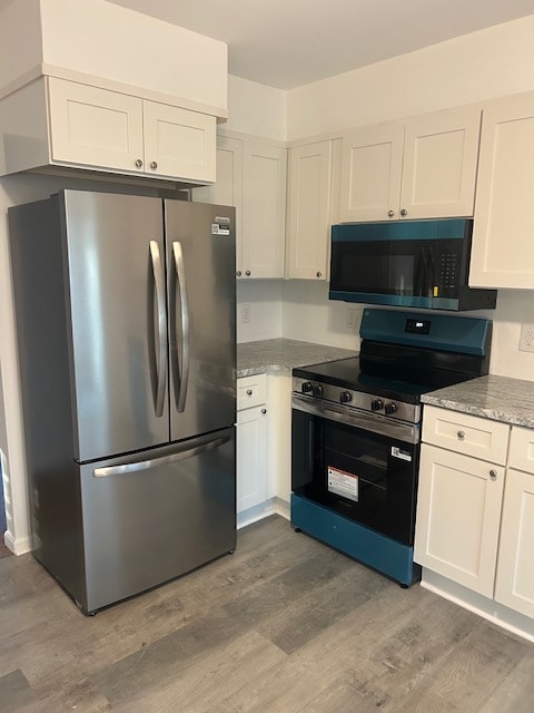 207 Steven Dr in Linwood, NJ - Foto de edificio - Building Photo